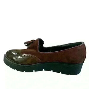 Seaside Penny Loafer style, Wing Tip Tassel Wedge Oxford Loafers. Size 6.5